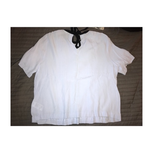 H&M Ruffled Blouse - Picture 2 of 4